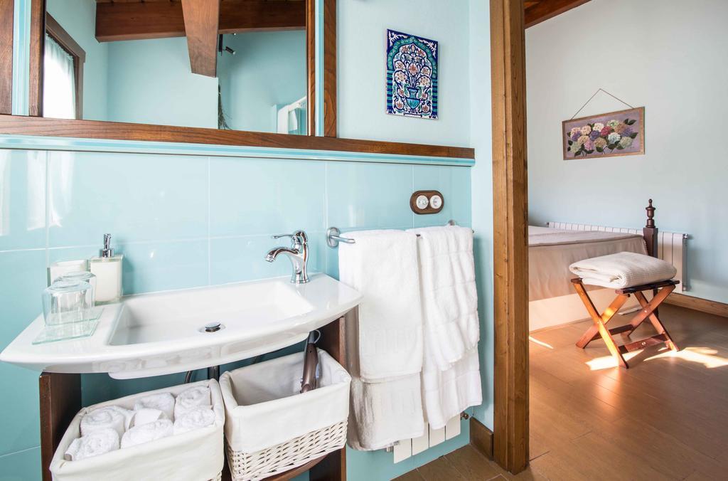 Hôtel Arbores de Lenda à A Veiga  Extérieur photo