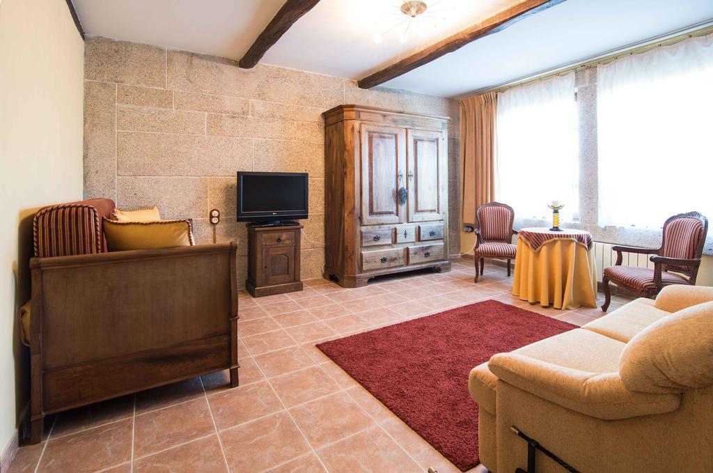 Hôtel Arbores de Lenda à A Veiga  Extérieur photo